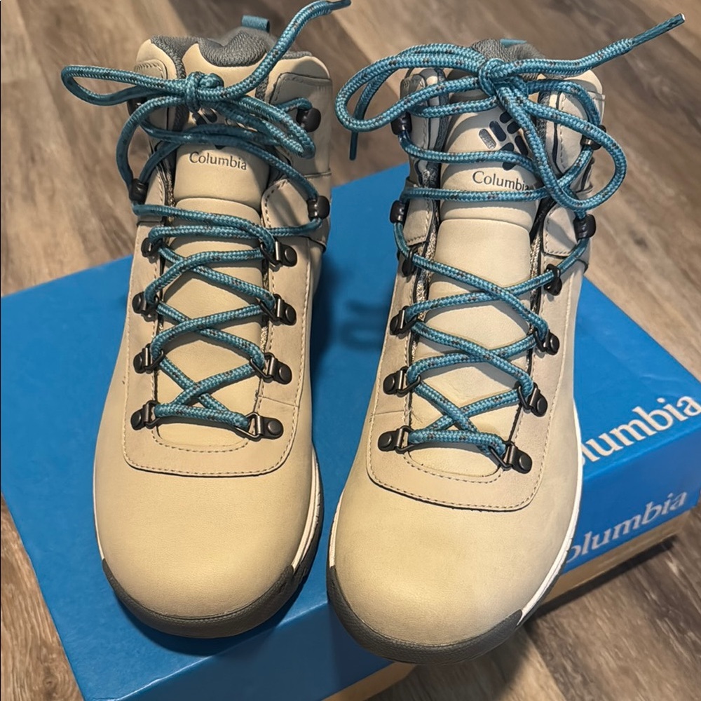 Columbia Women's Beige Hiking Boots with Teal Laces